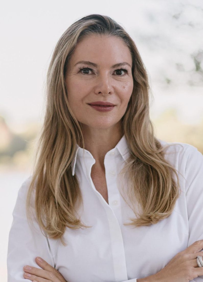 Dr. Agnia Grigas